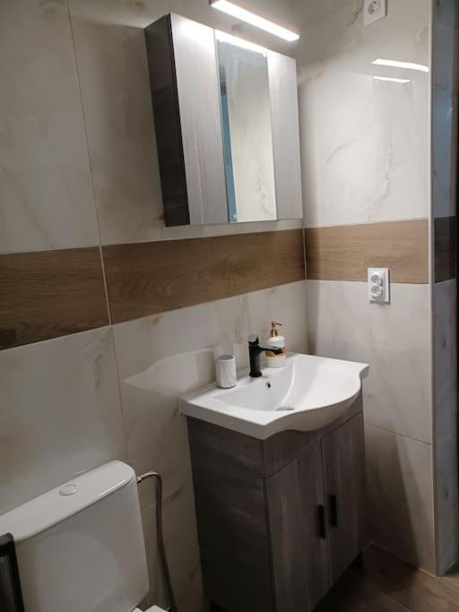 Petite Suite With Backyard. Mytilene Exterior foto