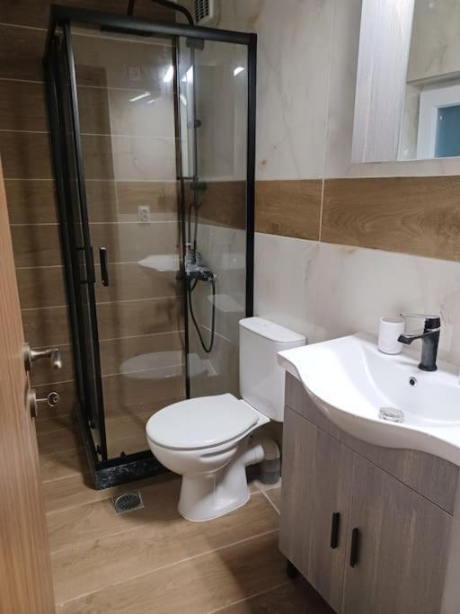 Petite Suite With Backyard. Mytilene Exterior foto